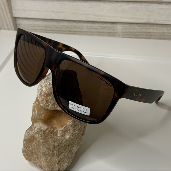 Tommy Hilfiger Other - Tommy Hilfiger Tanner Square Tortoise Frame Brown Lens Sunglasses New